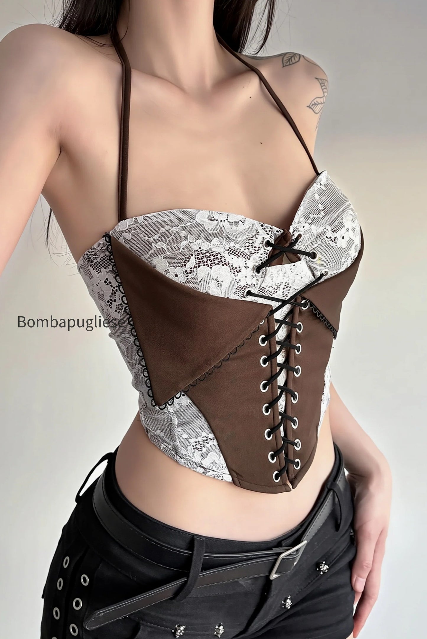 chic-color-block-lace-insert-tie-waist-backless-halter-top